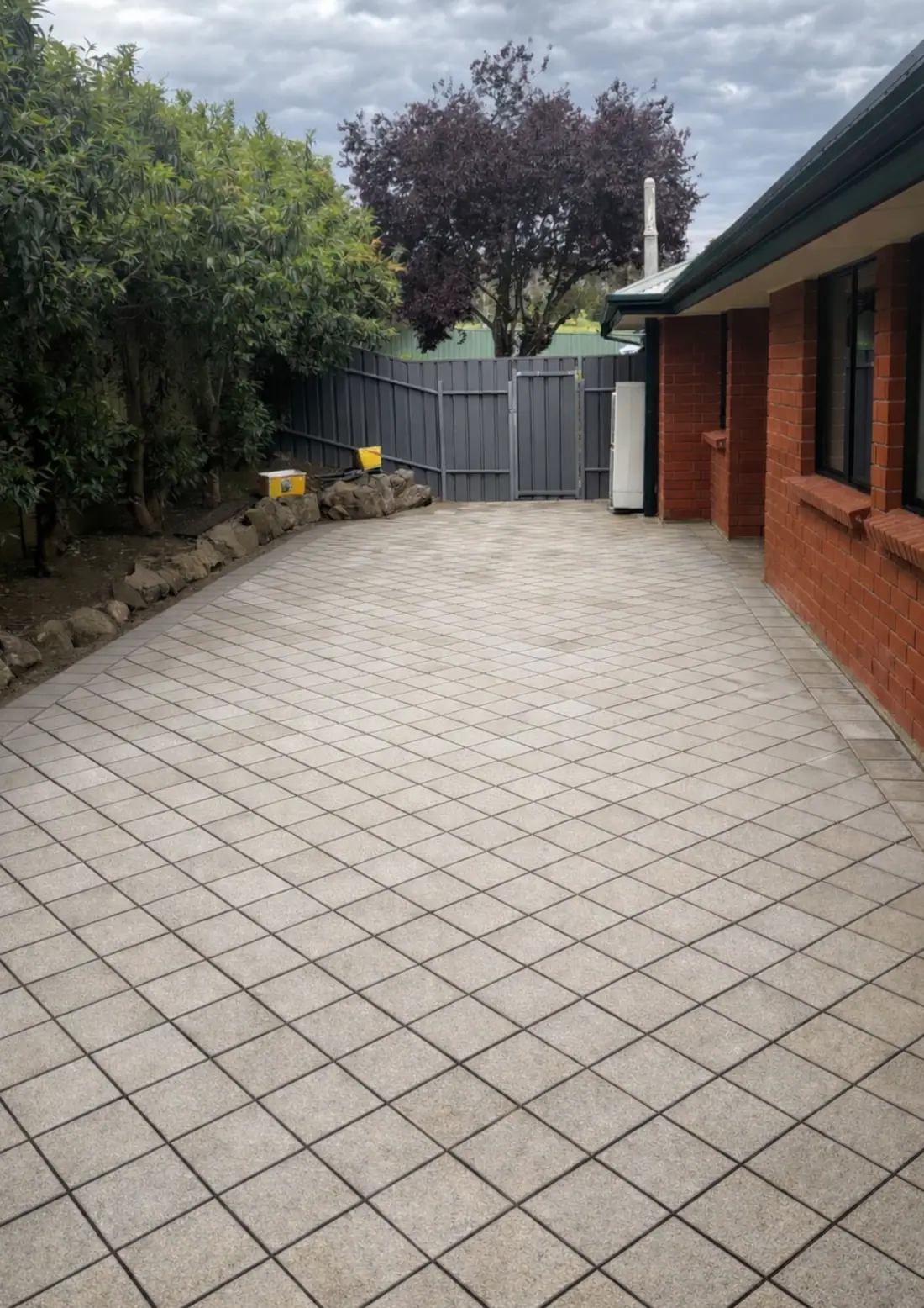 Exterior after cleaning result 1